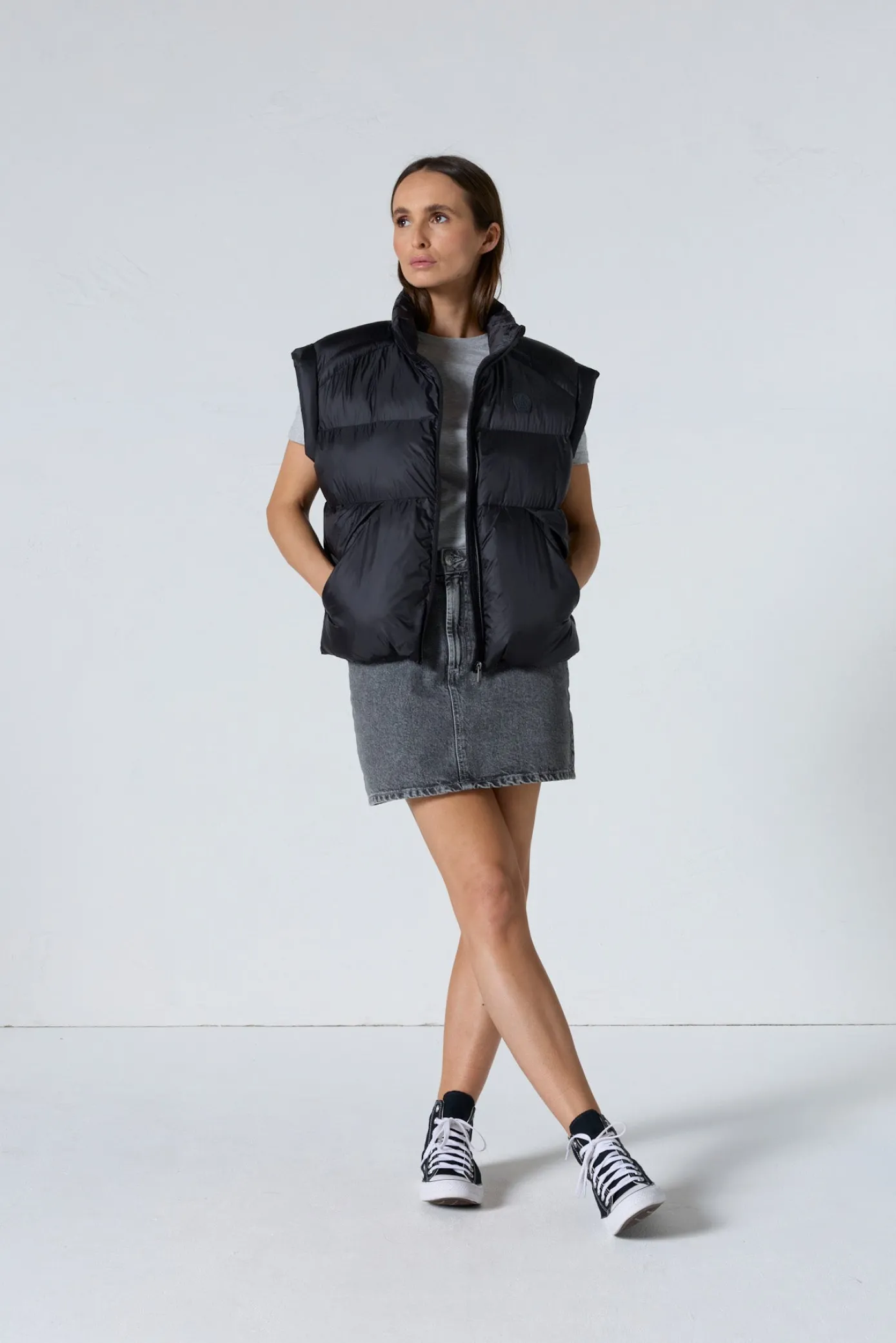 Doudoune courte oversize sans manches Noir Lyna