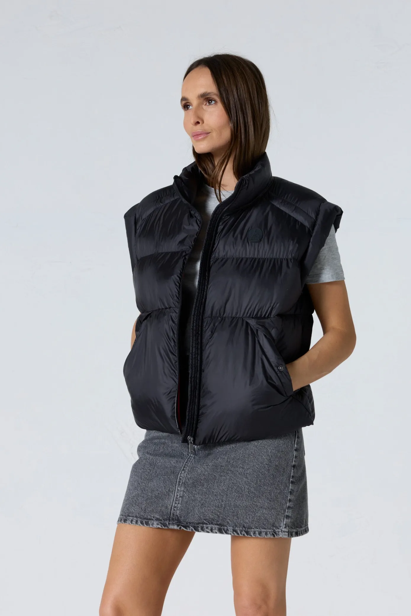 Doudoune courte oversize sans manches Noir Lyna