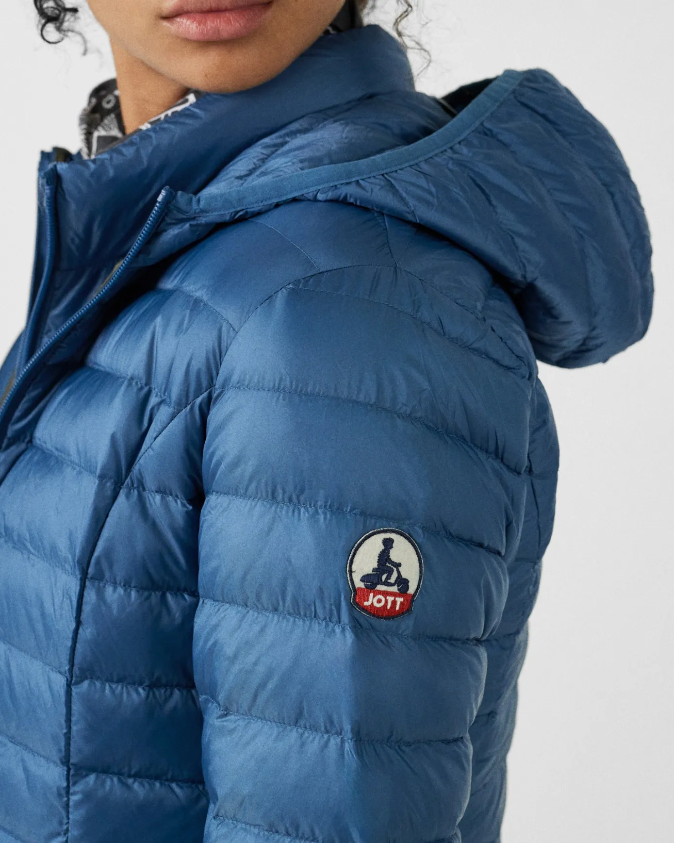 Doudoune légère à capuche Bleu jeans Cloe
