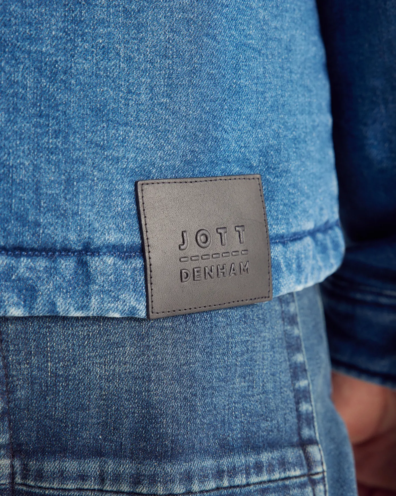Doudoune surchemise Dark denim jeans Travail Worker JOTT x DENHAM